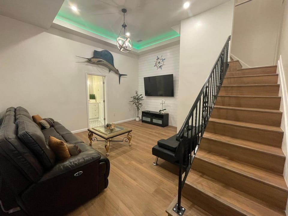 Arctic House- Walk to the Casinos, Outlets & More! House in Atlantic City