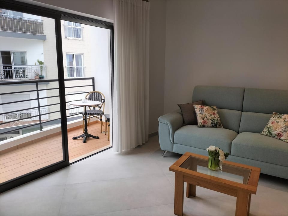 Balcony/Terrace, Living room