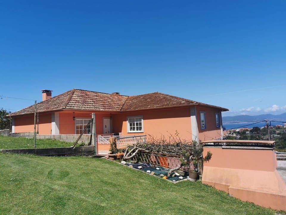 Saians Vigo Mar House in Galicia