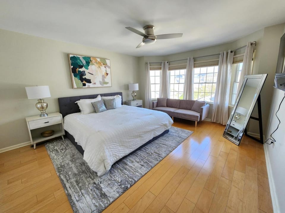 Luxury By The Ocean-1 Block from Inlet Boardwalk House in Brigantine