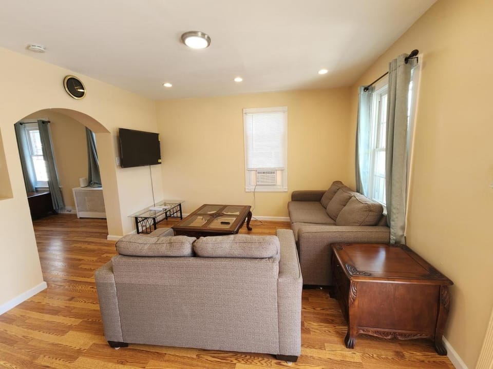 The Delancy House-Near the Bay, Casinos &Boardwalk House in Ventnor City