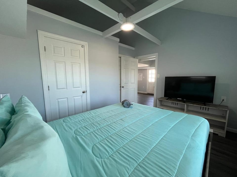 The Beacon Ocean City- 7 Bedrooms, Close to All! House in Ocean City