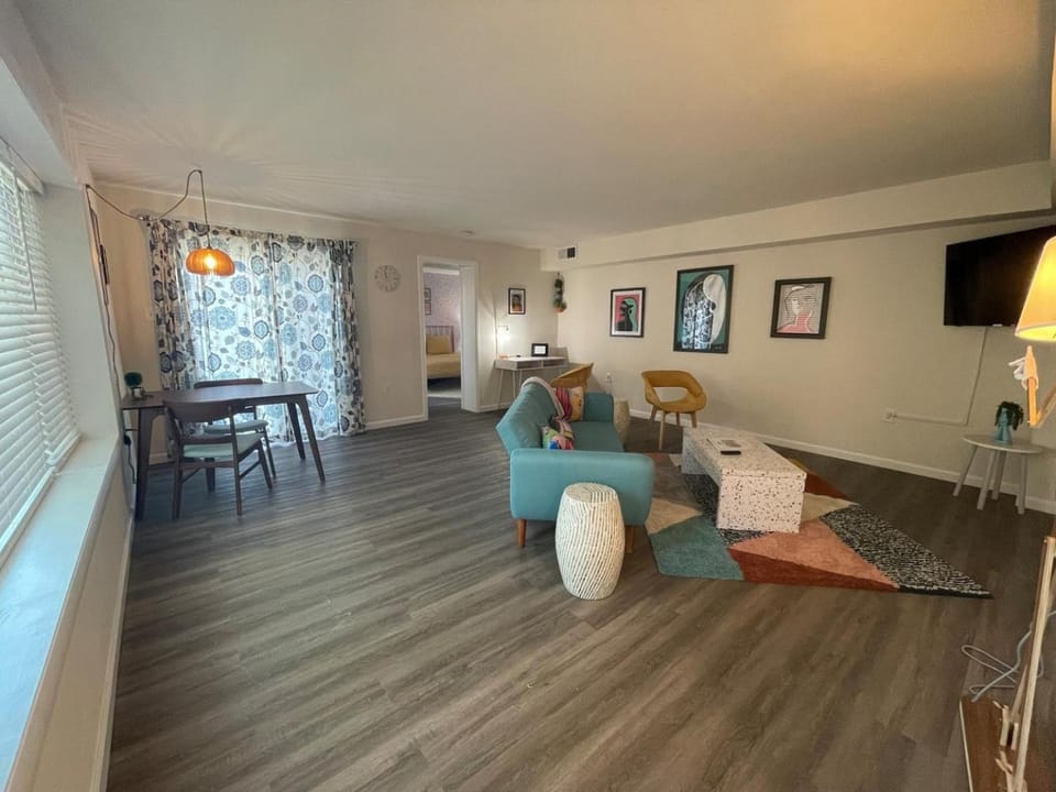 Terrazzo Terrace-1BR & 1 Block from Ocean Casino! House in Atlantic City