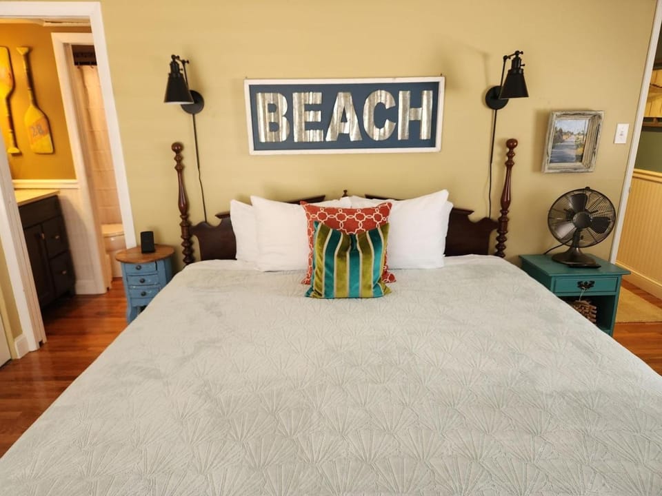 Sunrise Soiree-Near Boardwalk, Casinos & Waterpark House in Atlantic City