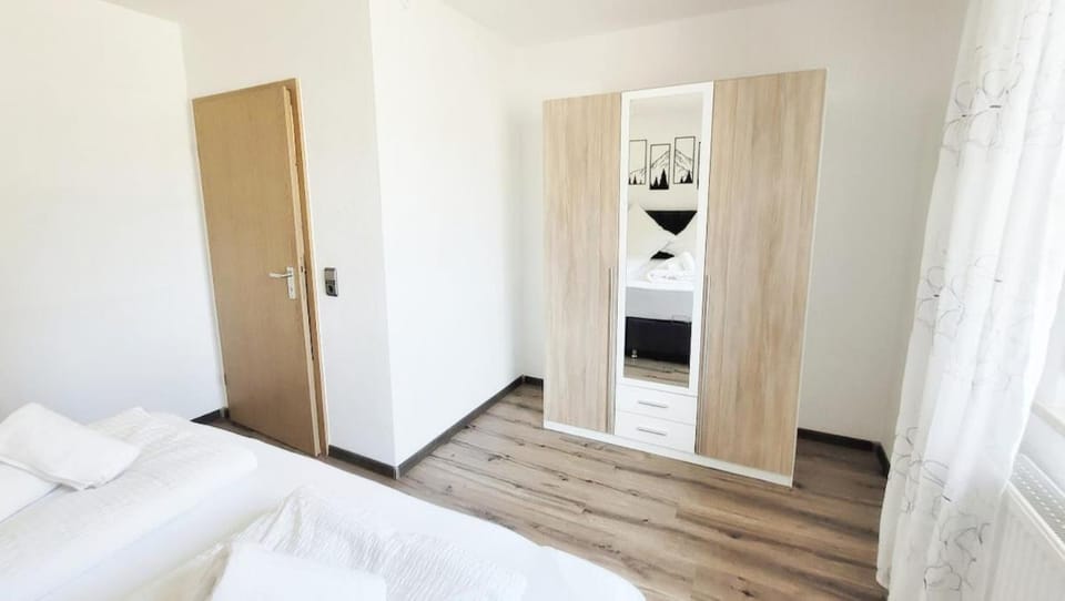 Bedroom, wardrobe