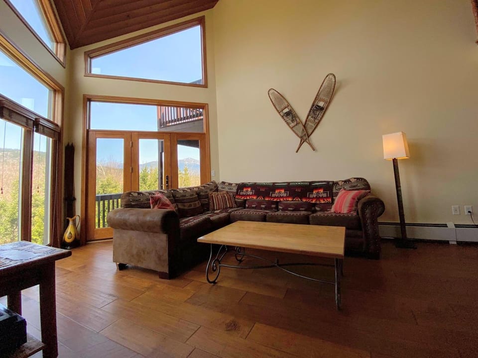 C3 Crawford Ridge Townhome with views walk to ski lodge House in Carroll