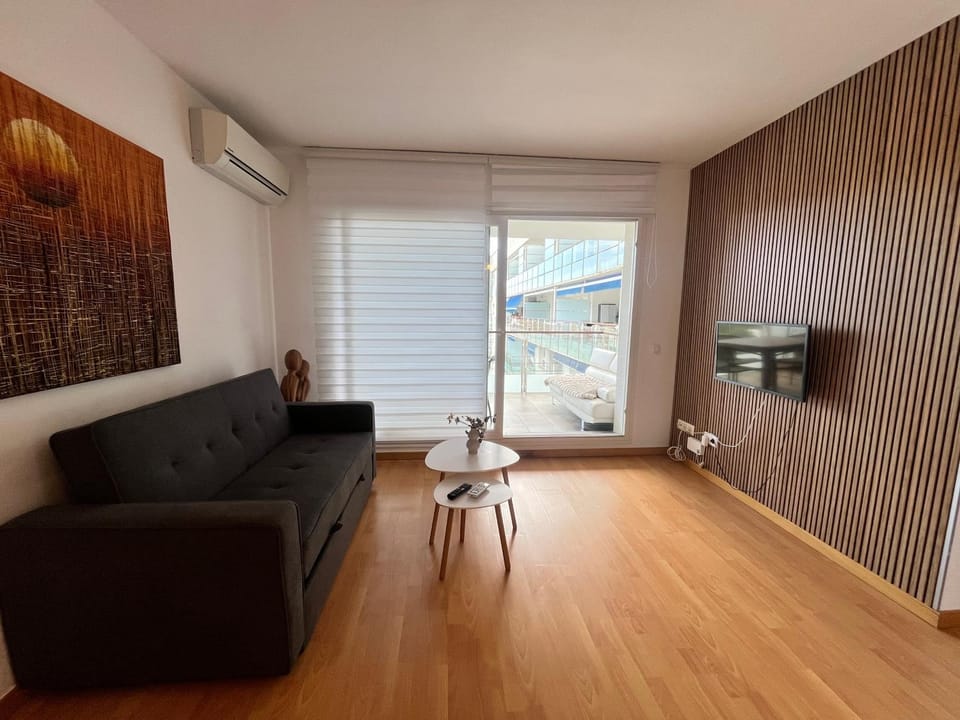 Apartamento con piscina en Roses Apartment in Roses