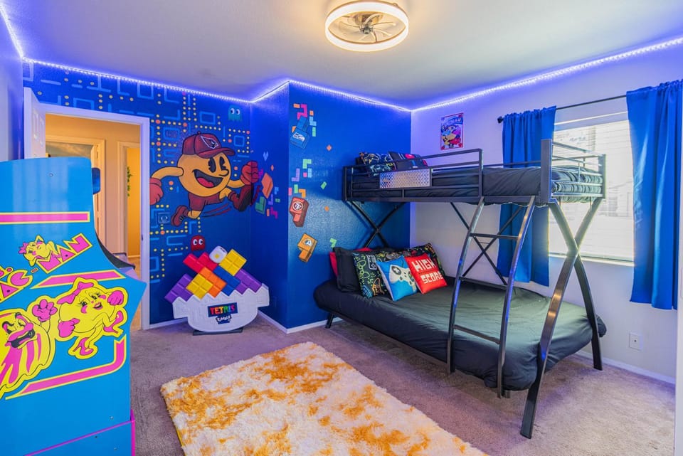 Bed, Game Room, Photo of the whole room, Evening entertainment, Bedroom, bunk bed