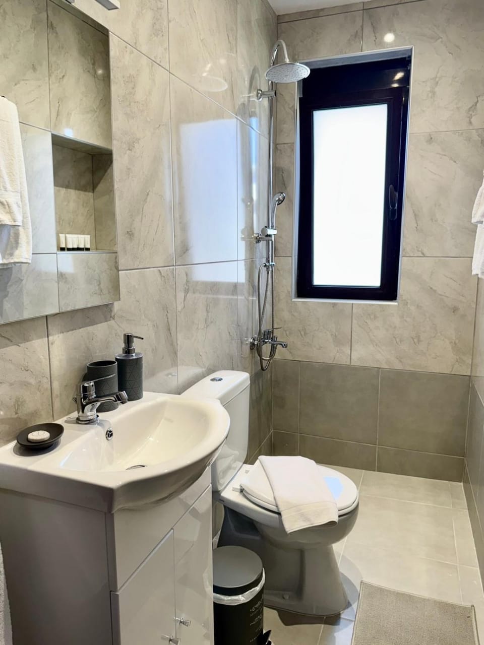 Shower, Toilet, Bathroom