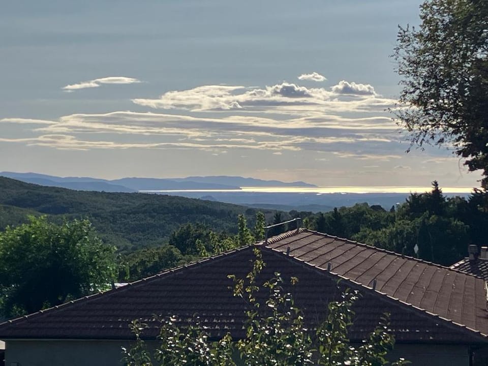 Day, Sea view