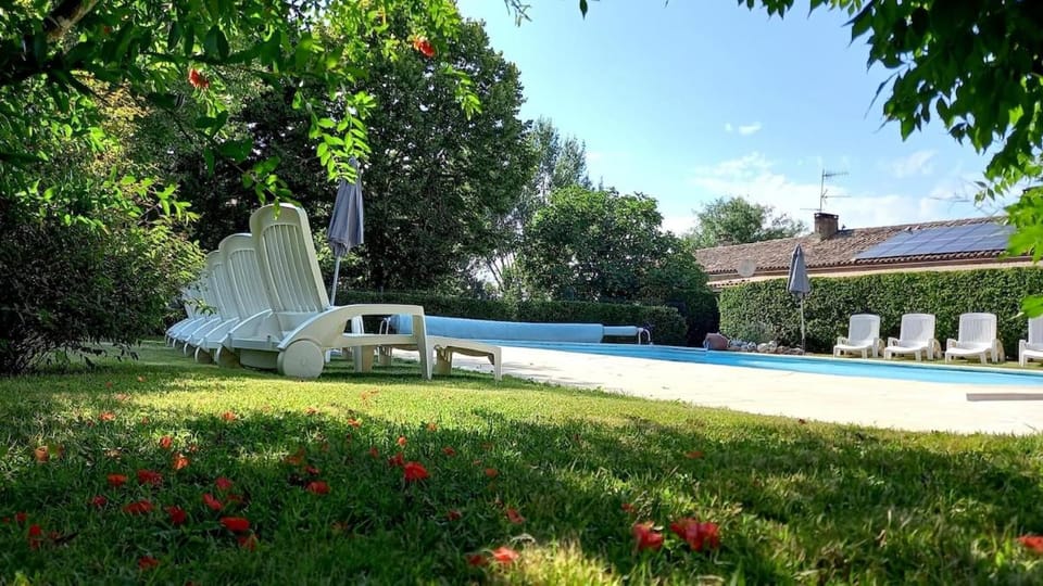 Issigeac, Gîte tout confort, Piscine chauffée House in Occitanie