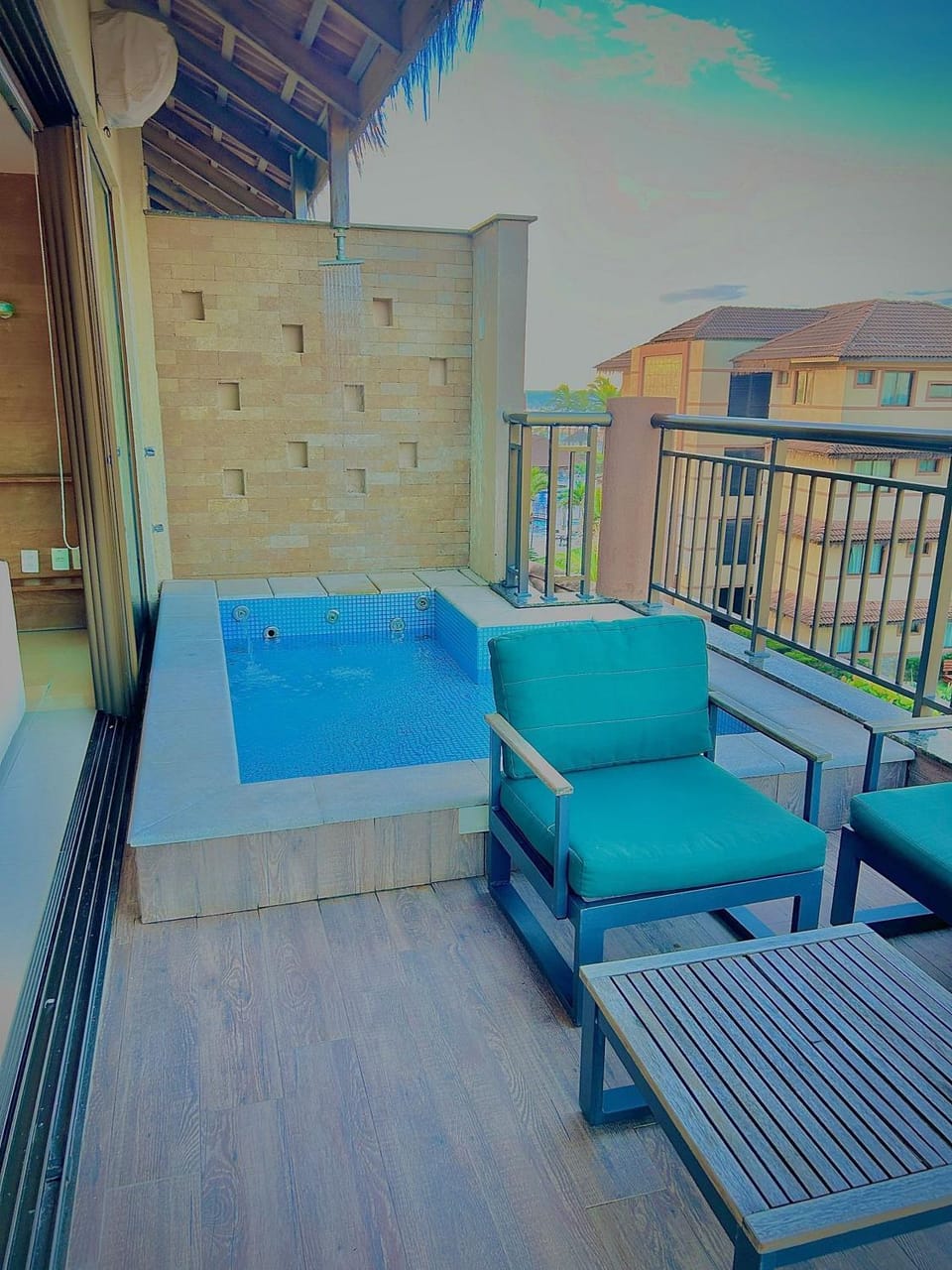 Balcony/Terrace, Swimming pool