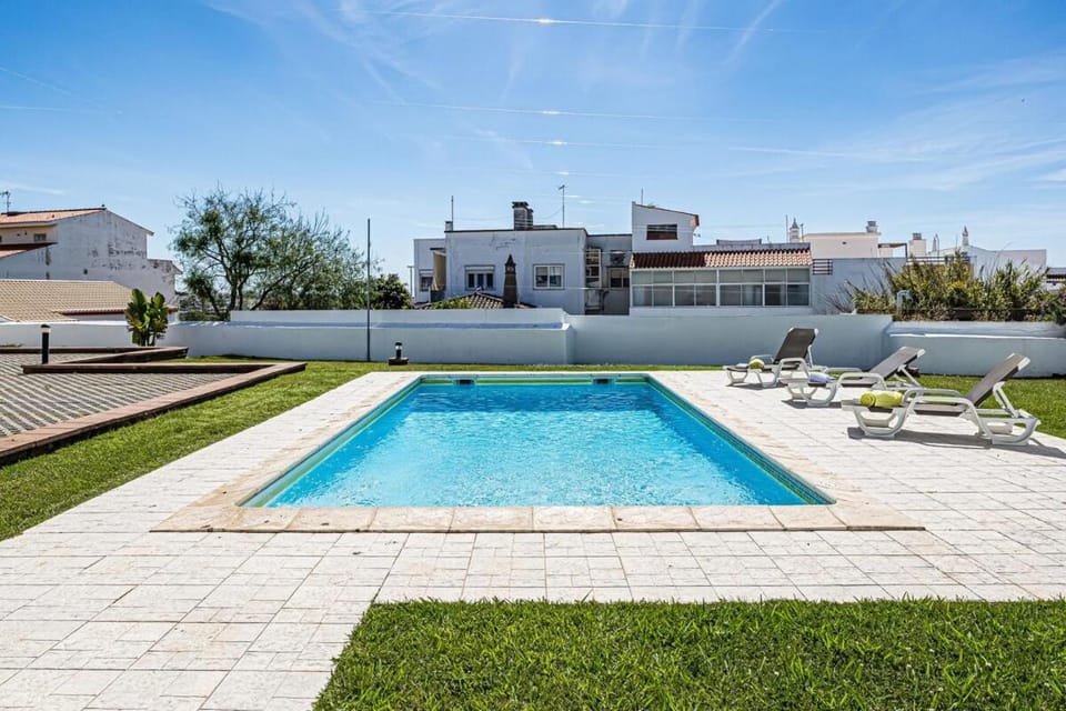 Studio Rossio Sea View By ALzira Apartment in Guia