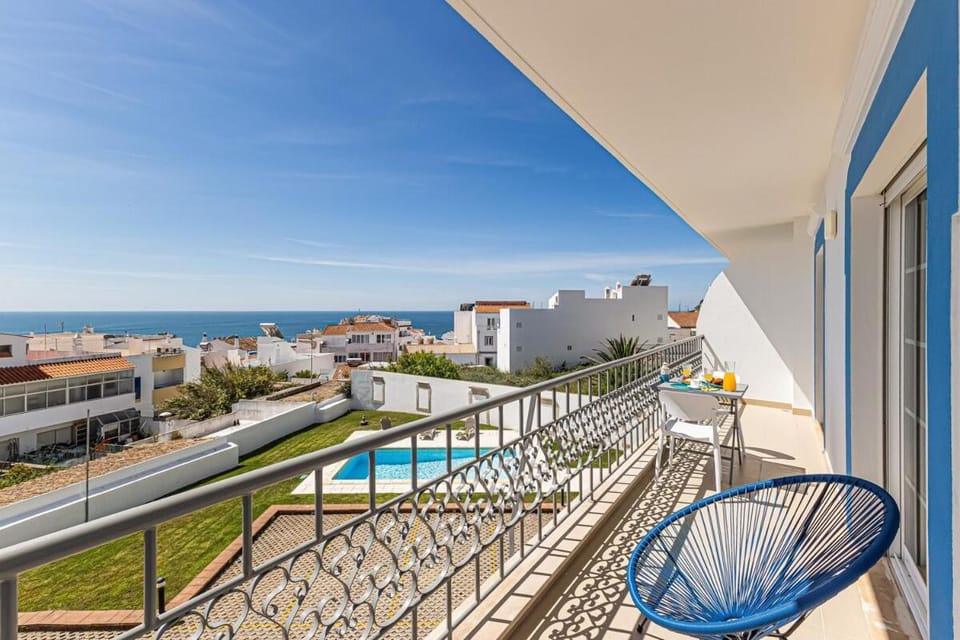 Studio Rossio Sea View By ALzira Apartment in Guia