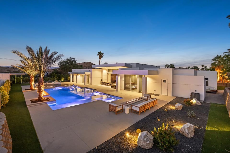 Patio, Pool view, Swimming pool