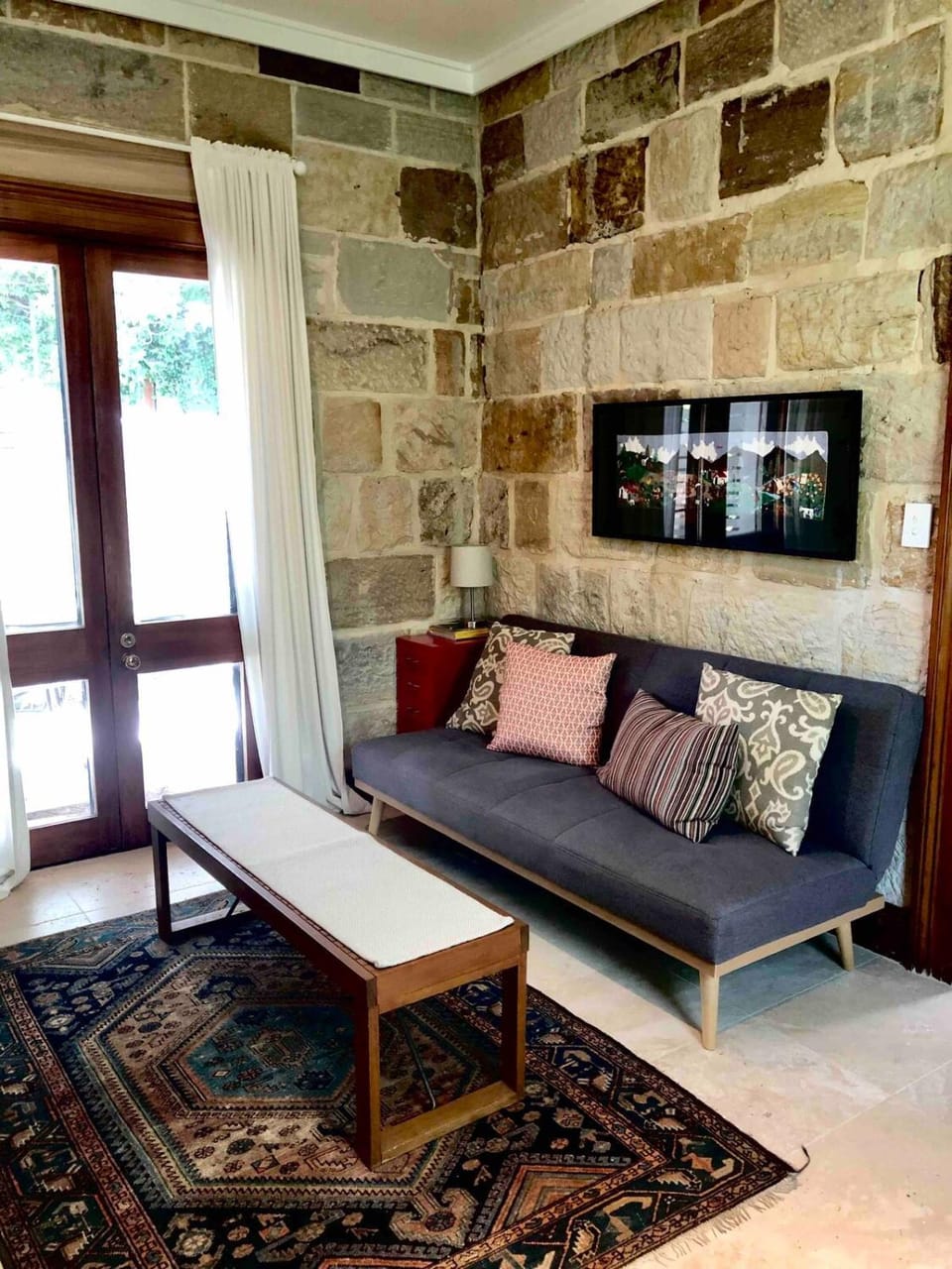 Stone 1Bedroom Cottage Villa in Sydney