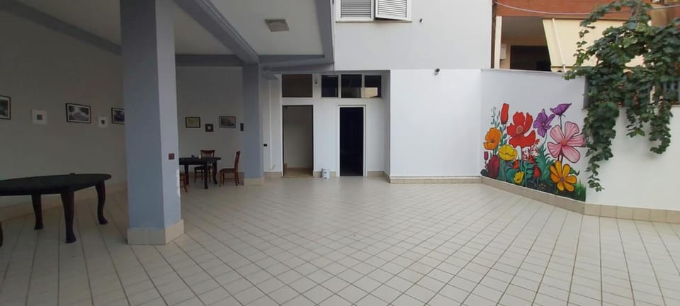 Inner courtyard view