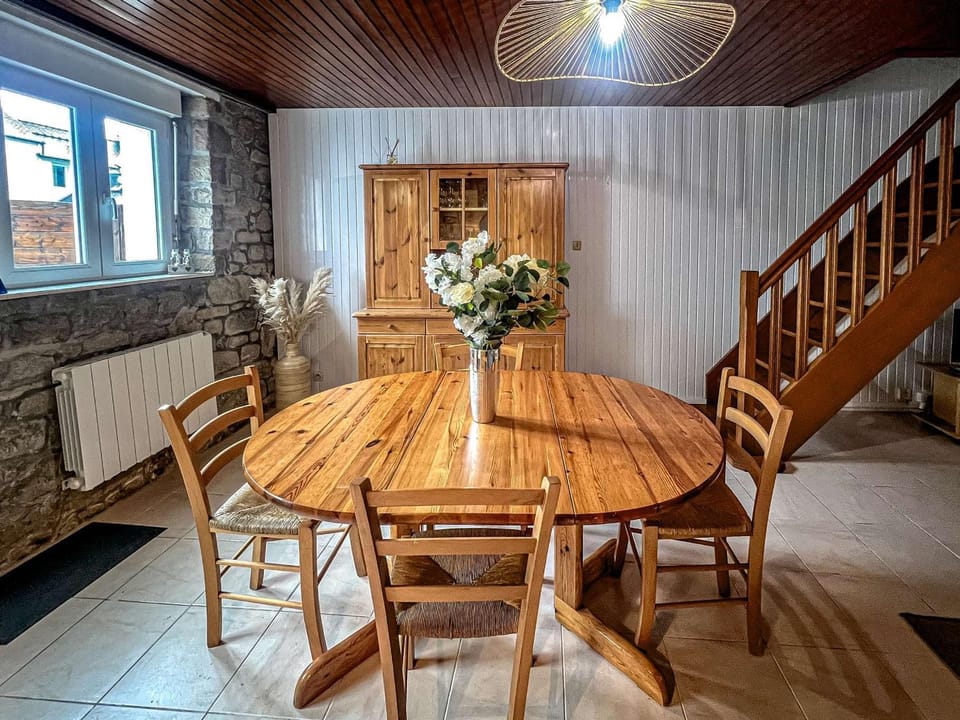 Étel - Maison cosy 3 pièces rénovée 2023 avec Wifi - FR-1-479-224 Villa in Étel