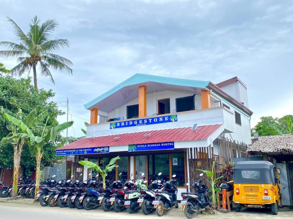 Property building, Day