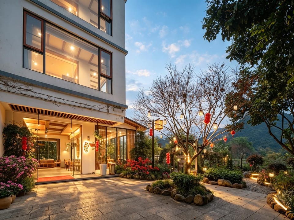 Property building, Garden, Garden view