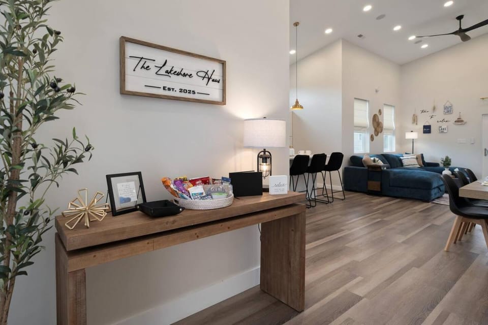 Modern Lake House 3 Blocks from the Lake! House in Buckeye Lake