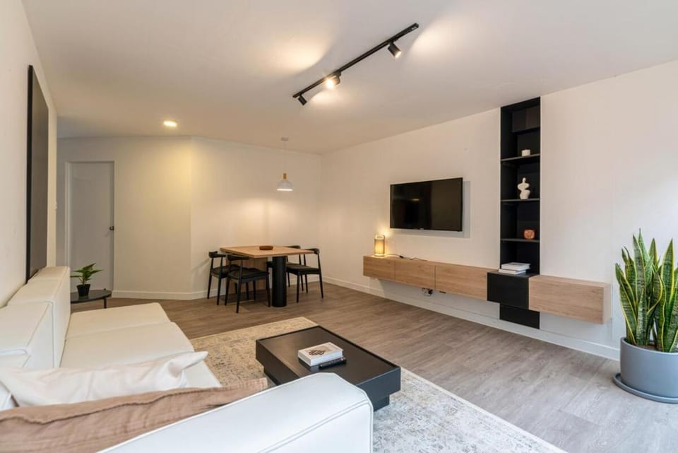 TV and multimedia, Living room, Photo of the whole room
