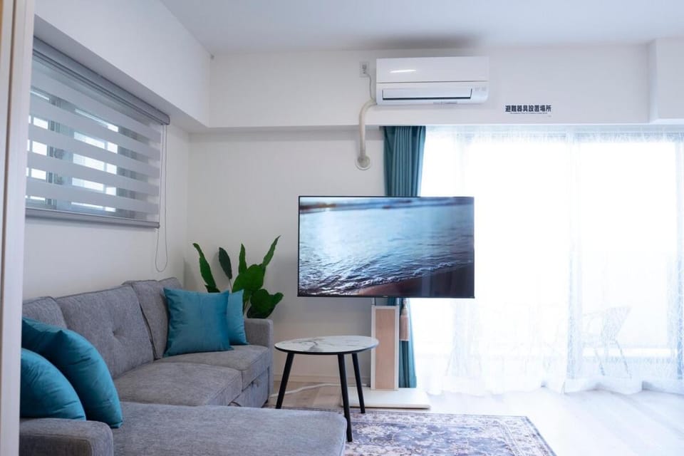 miebashi702 Apartment in Naha