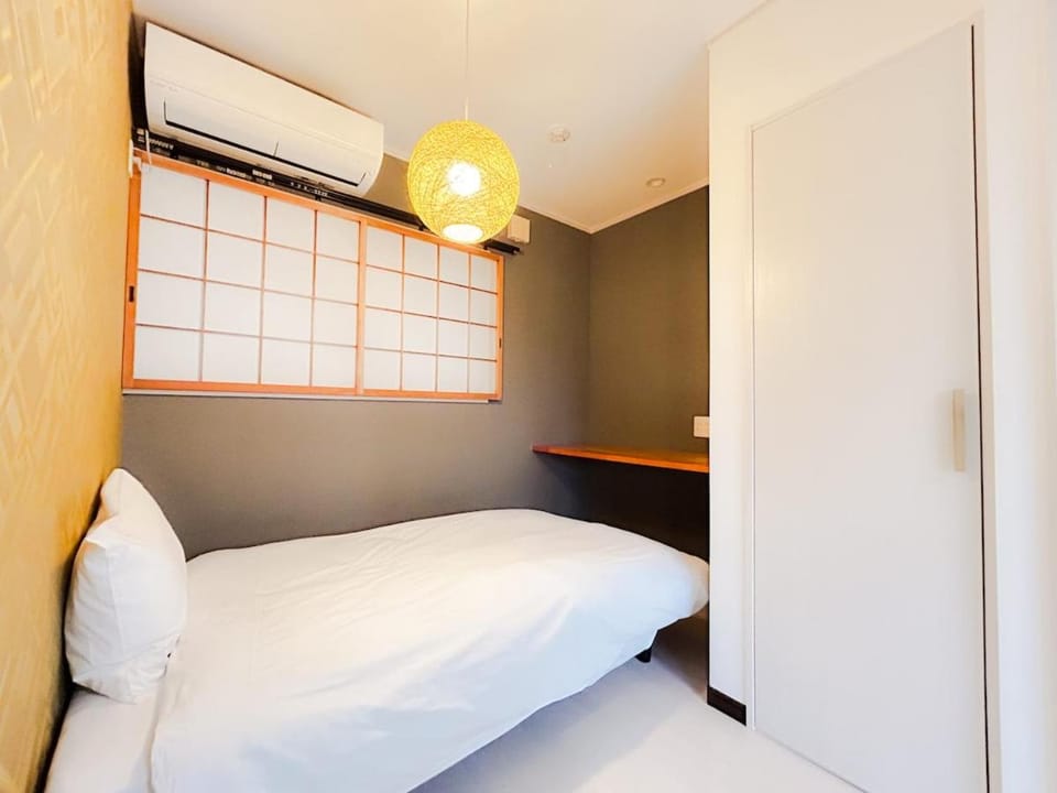 Iroha House イロハの宿 Apartment in Osaka