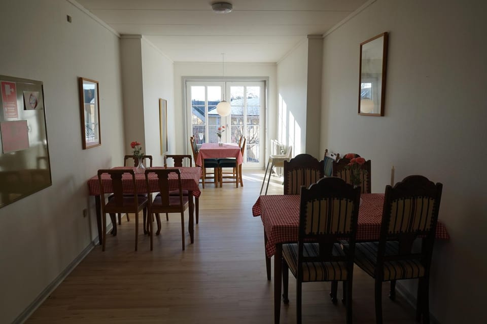 Communal lounge/ TV room, Communal kitchen, Internal: Not applicable to any particular room
