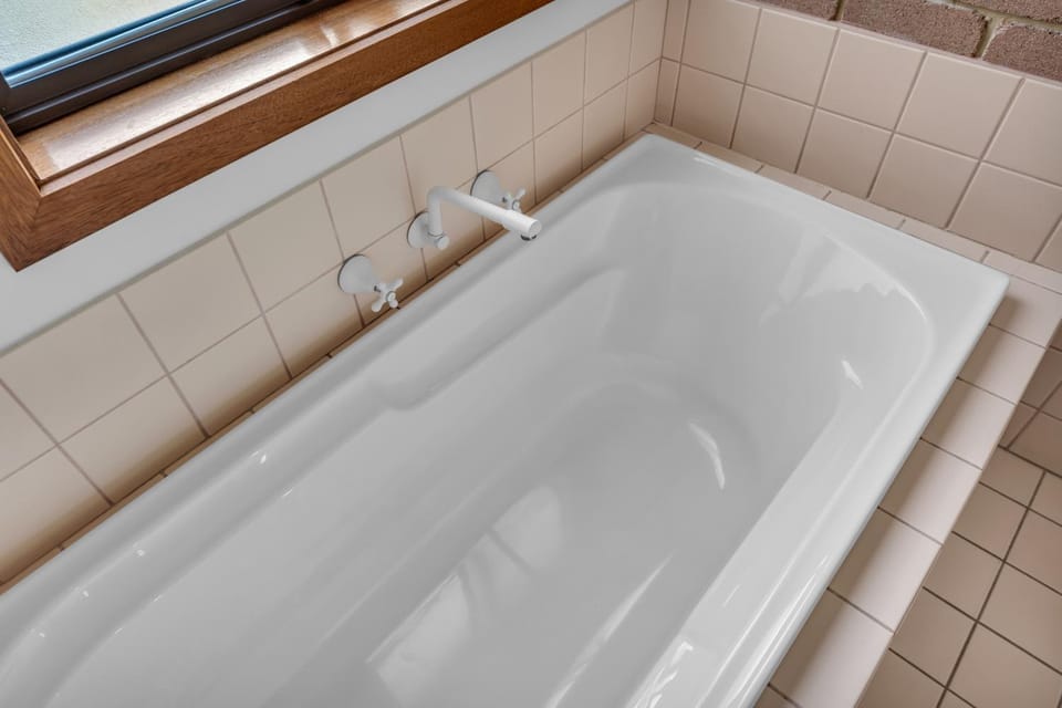 Bathroom, Bath