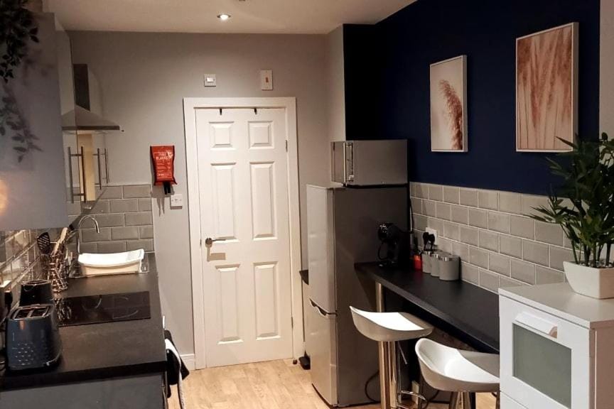 Spacious and homely city centre studio Apartment in Coventry