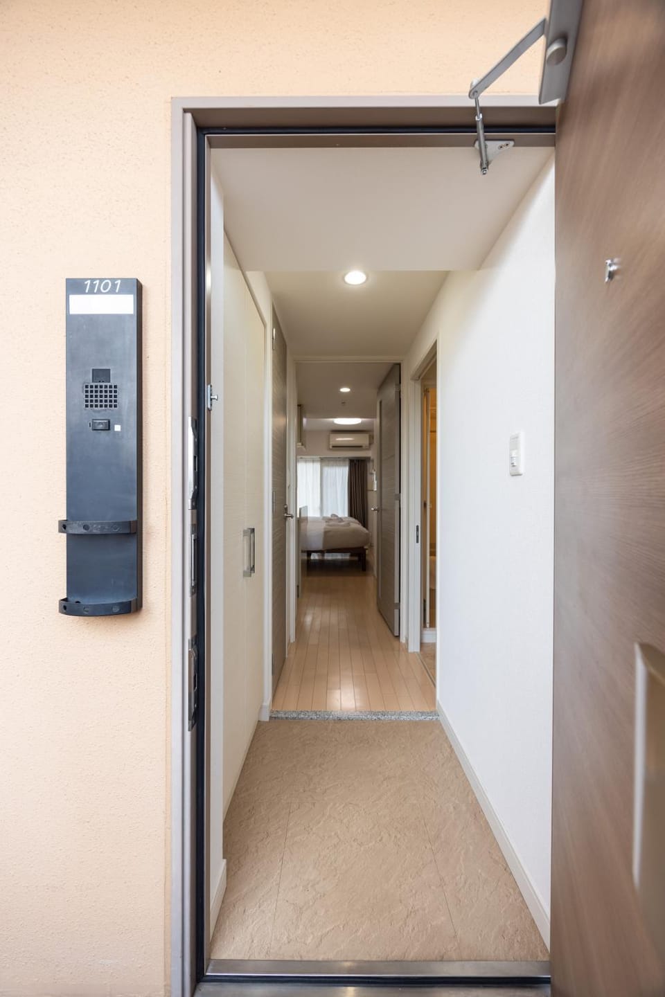Est スワンズシティ心斎橋イースト 島之内 Apartment in Osaka