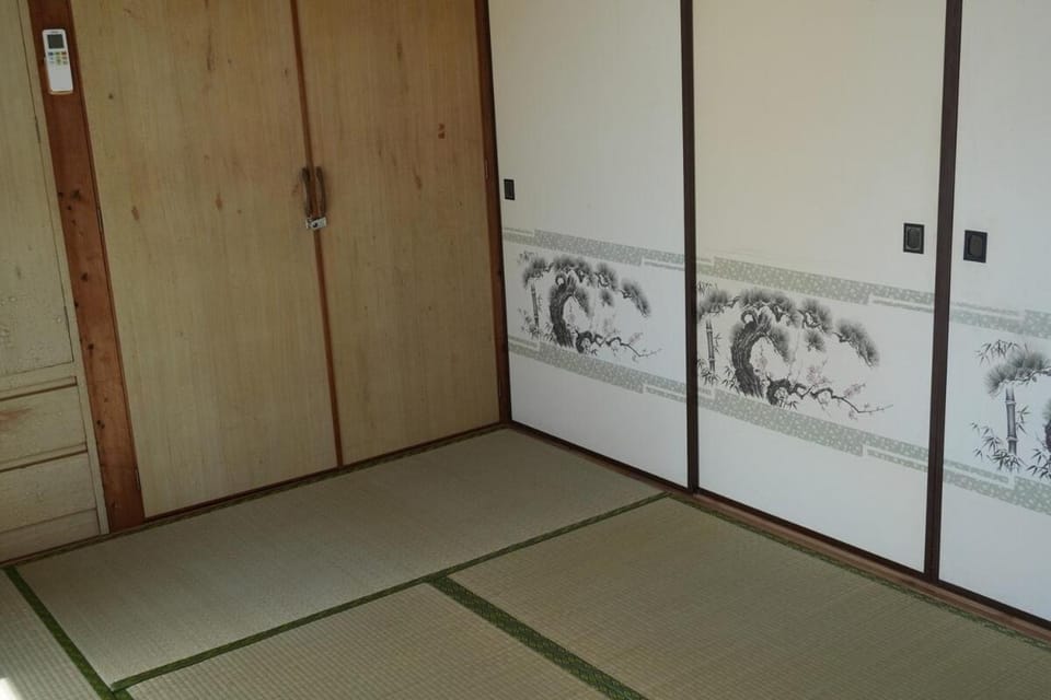 畳で寛ぐ日本の家フルハウス大川IshigakiJima Apartment in Okinawa Prefecture