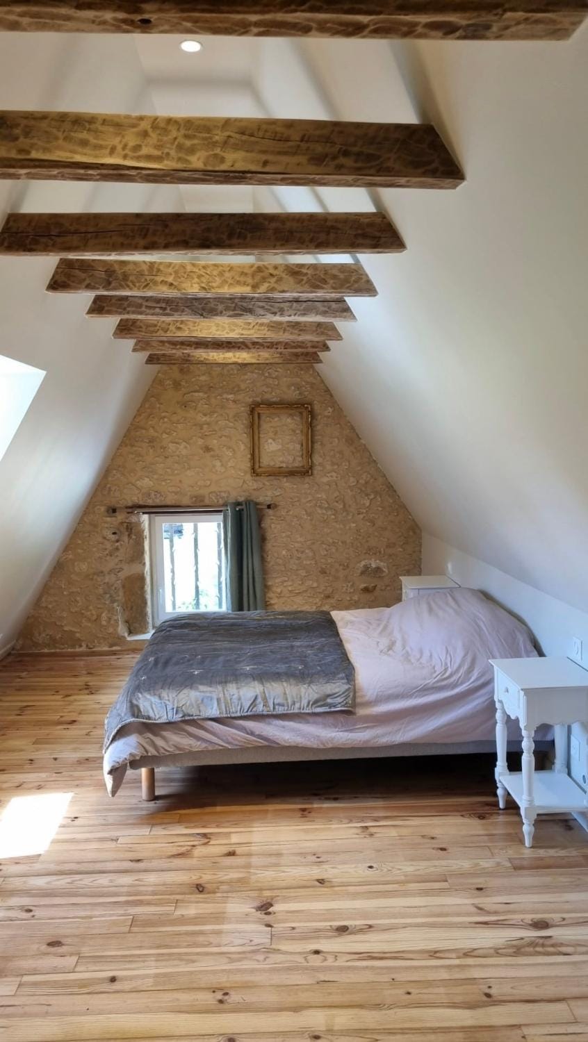 Bed, Photo of the whole room, Bedroom