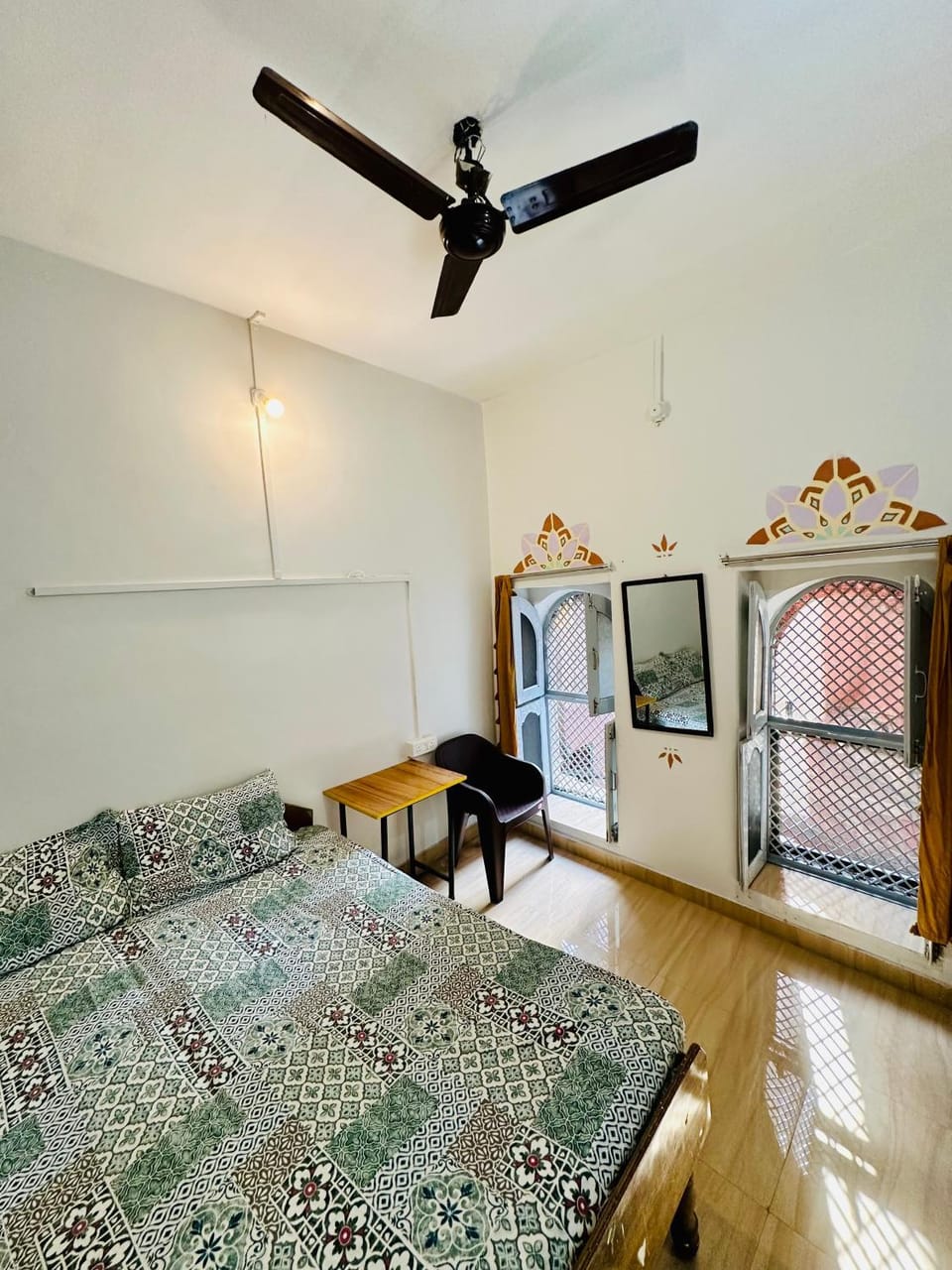 Om Rest House Bed and Breakfast in Varanasi