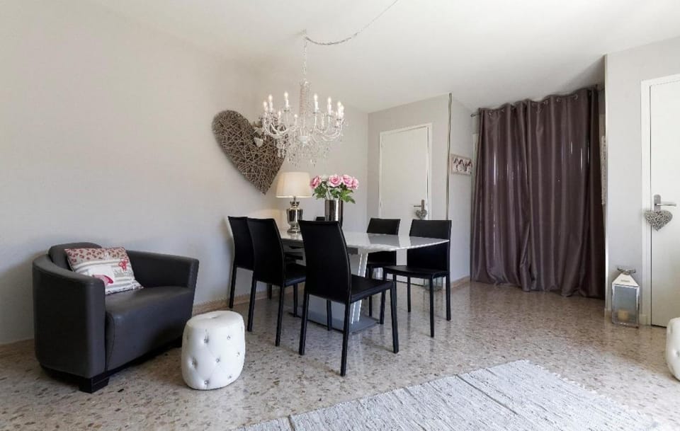 Work or vacation - lovely apartment - central Apartment in Cannes