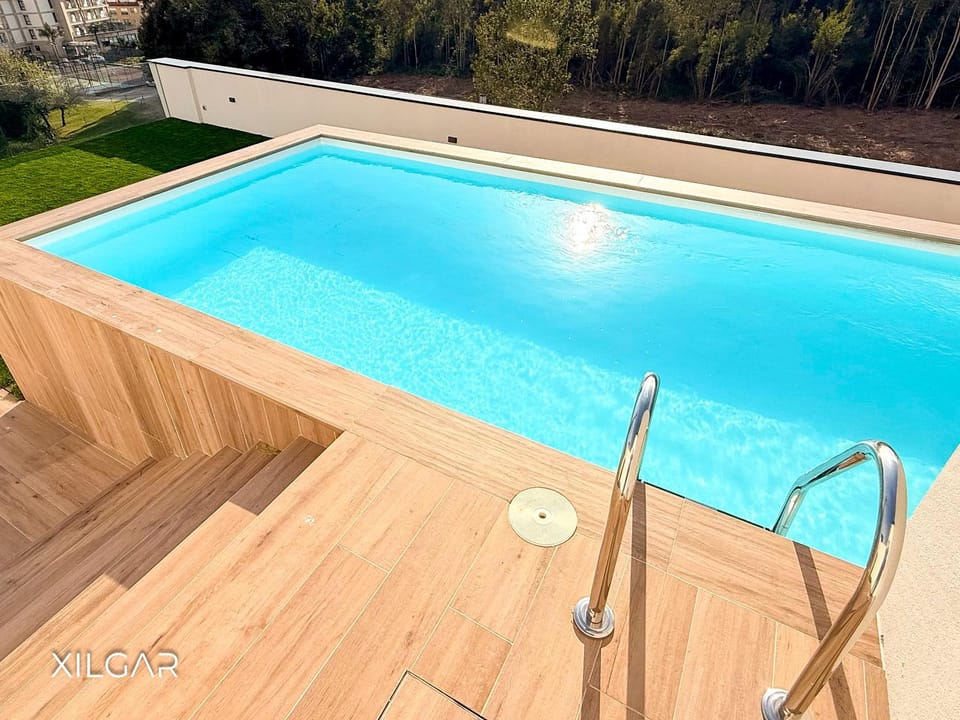Day, Natural landscape, Pool view, Swimming pool
