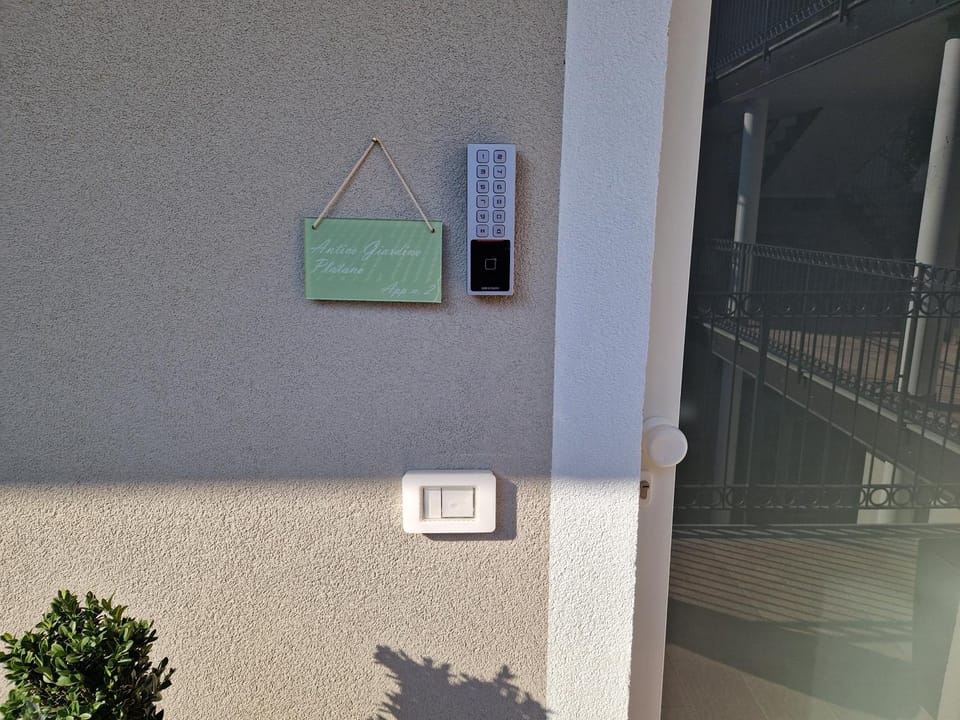 Property building, Property logo or sign