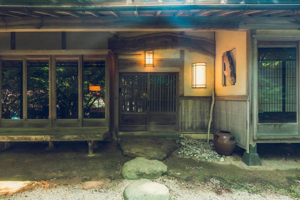 海ノ離レ House in Japan