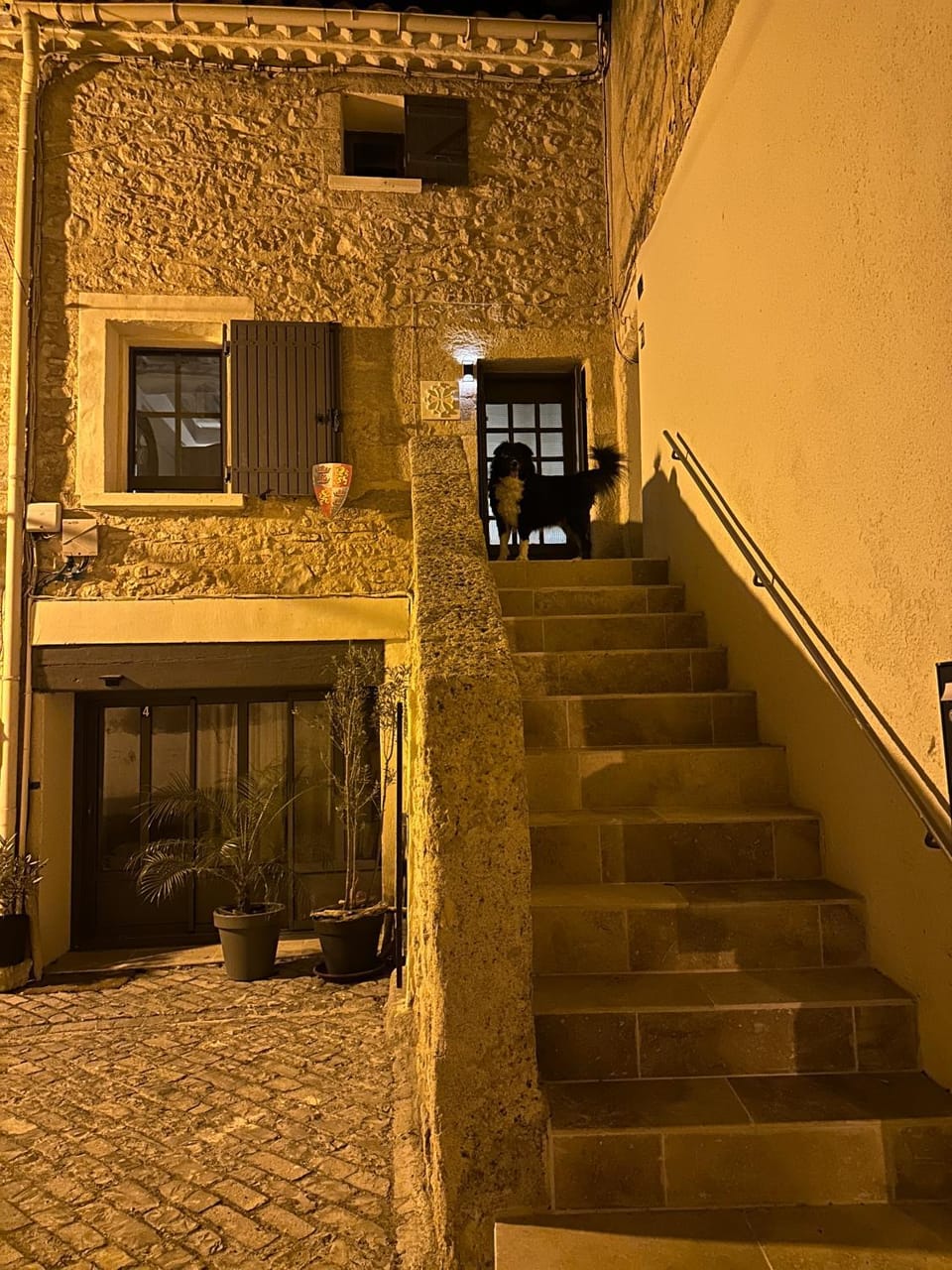 Balaruc Le Vieux Superbe studio dans maison médiévale avec terrasse et vue lagune de Thau Apartment in Balaruc-les-Bains
