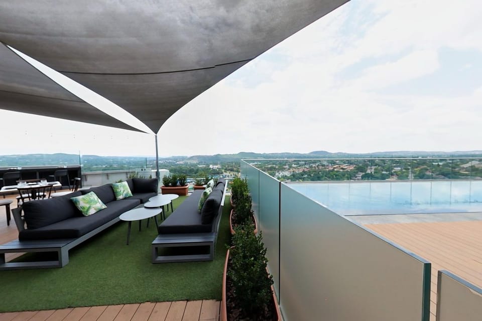 Balcony/Terrace, Swimming pool