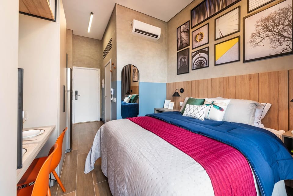 Bed, Photo of the whole room, air conditioner