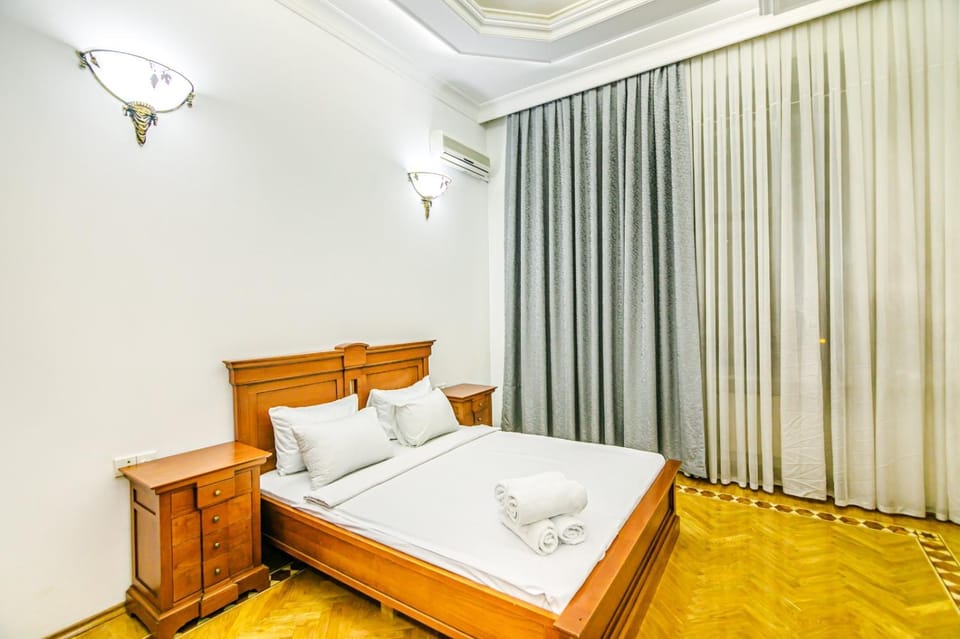 Apartment Big Palace Apartment in Baku