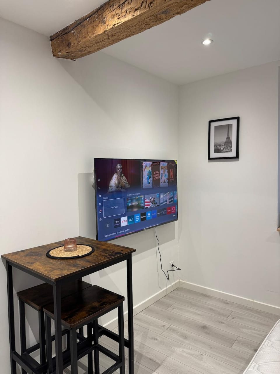 Les Perles de Limoux -Studio Centre Climatiseur Wifi Parking Gratuit Apartment in Occitanie