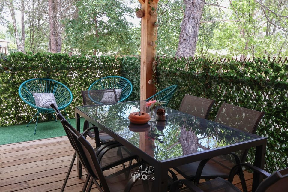 Chalet tous confort avec piscine lagon Chalet in Vallon-Pont-d'Arc
