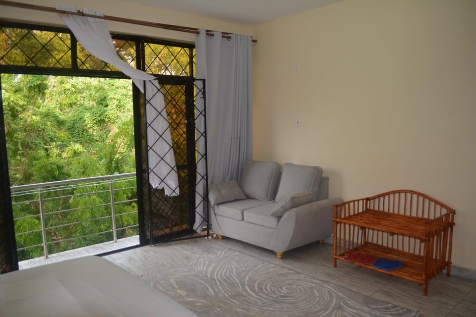 View (from property/room), Balcony/Terrace, Seating area