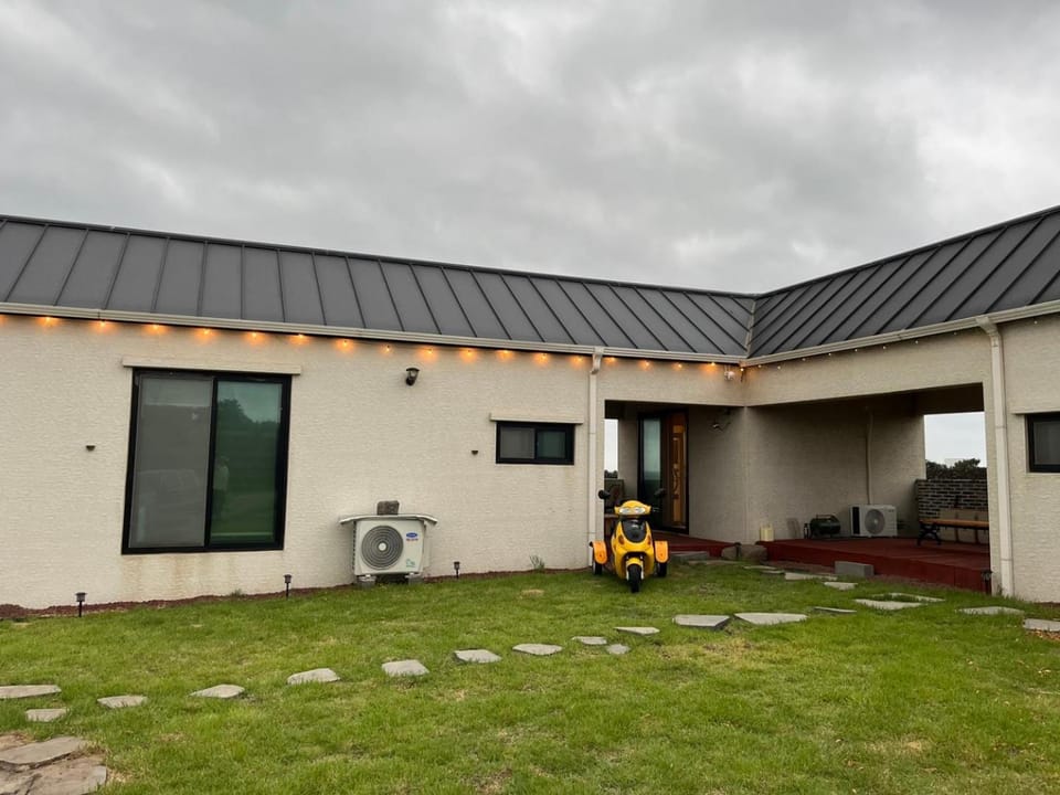 Property building, Garden
