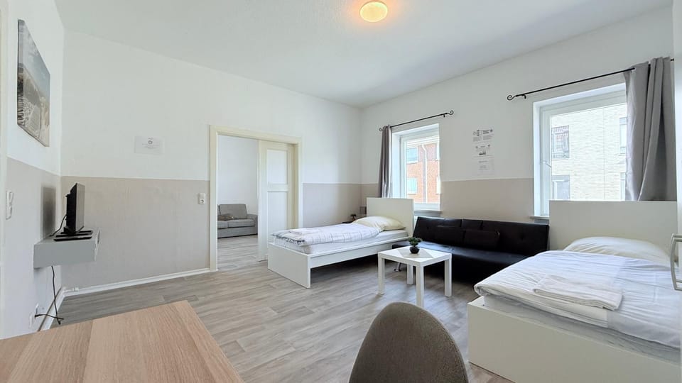 Bed, TV and multimedia, Photo of the whole room, Evening entertainment, Bedroom