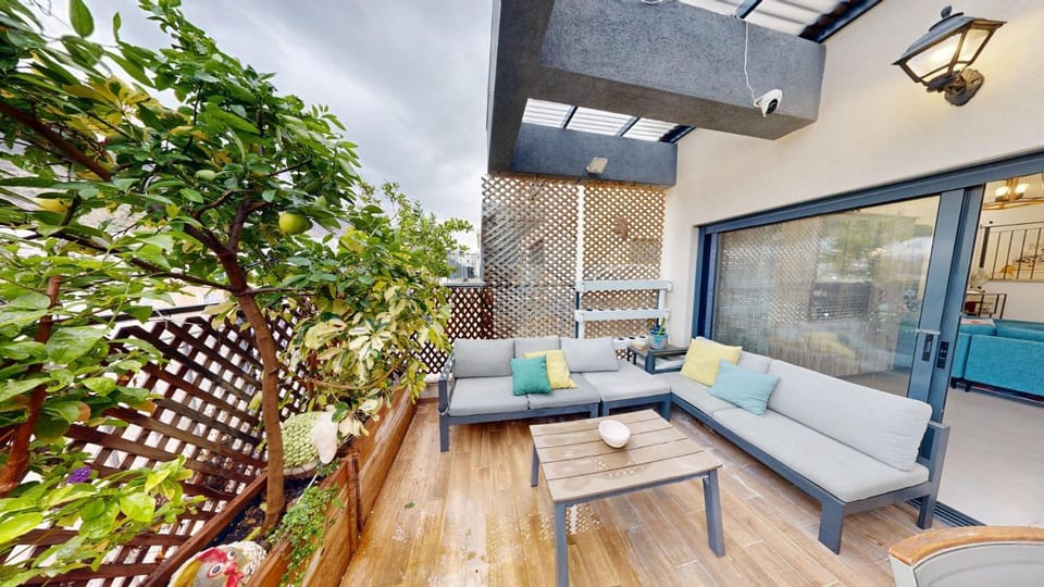 Balcony/Terrace, Balcony/Terrace