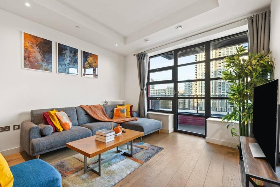 Shy City Apartment in London